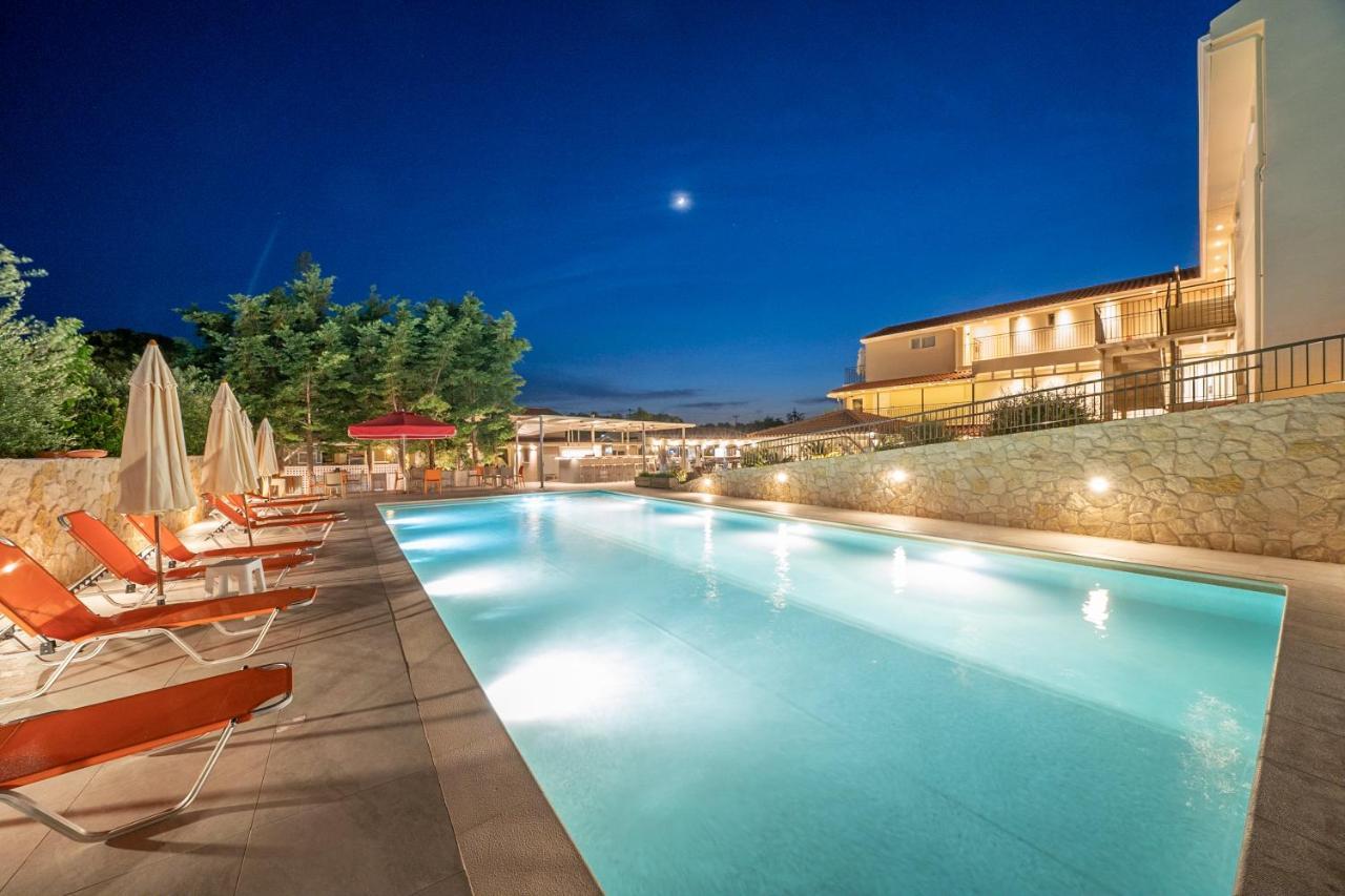 לאסי Makris Yialos Apartments מראה חיצוני תמונה