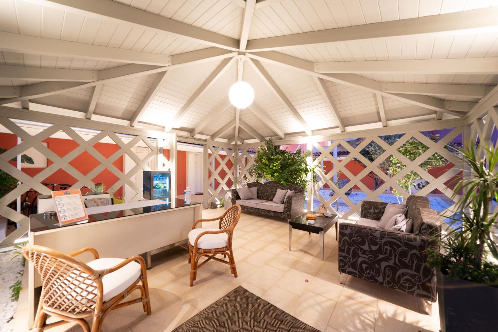 לאסי Makris Yialos Apartments מראה חיצוני תמונה