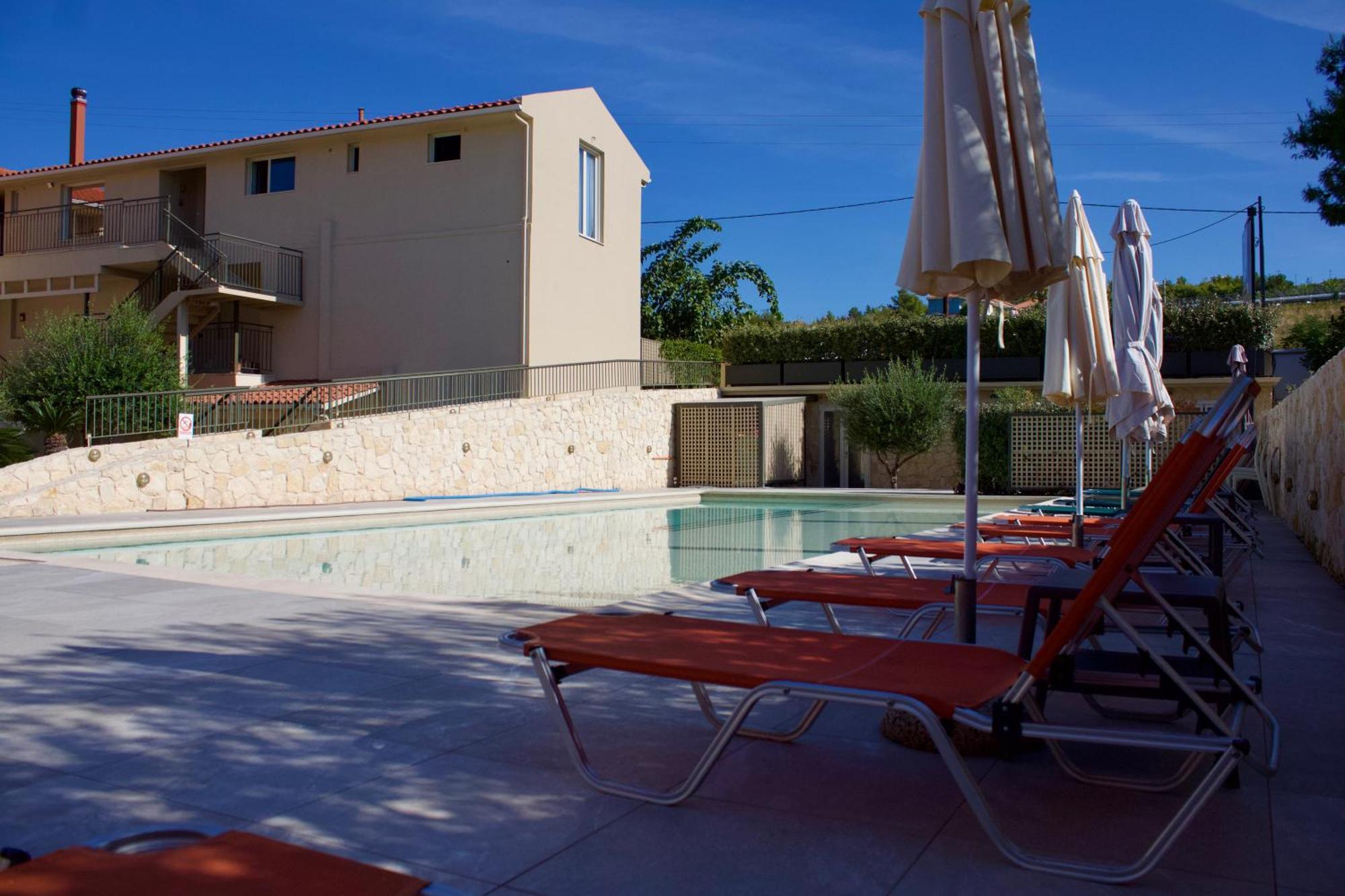 לאסי Makris Yialos Apartments מראה חיצוני תמונה