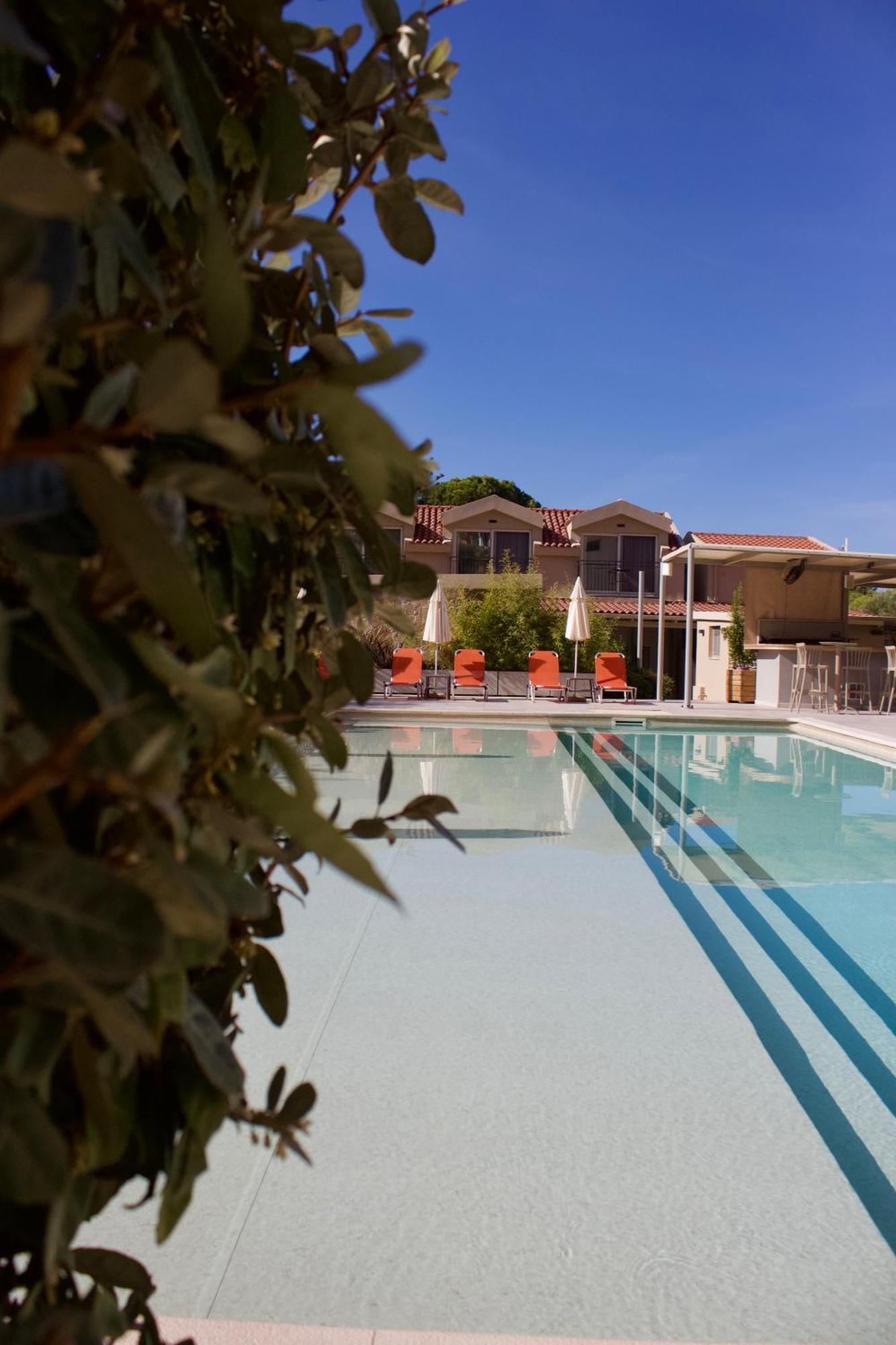 לאסי Makris Yialos Apartments מראה חיצוני תמונה